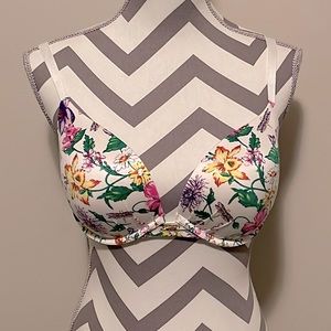 Victoria’s Secret push up plunge bra size 34DD - gently used